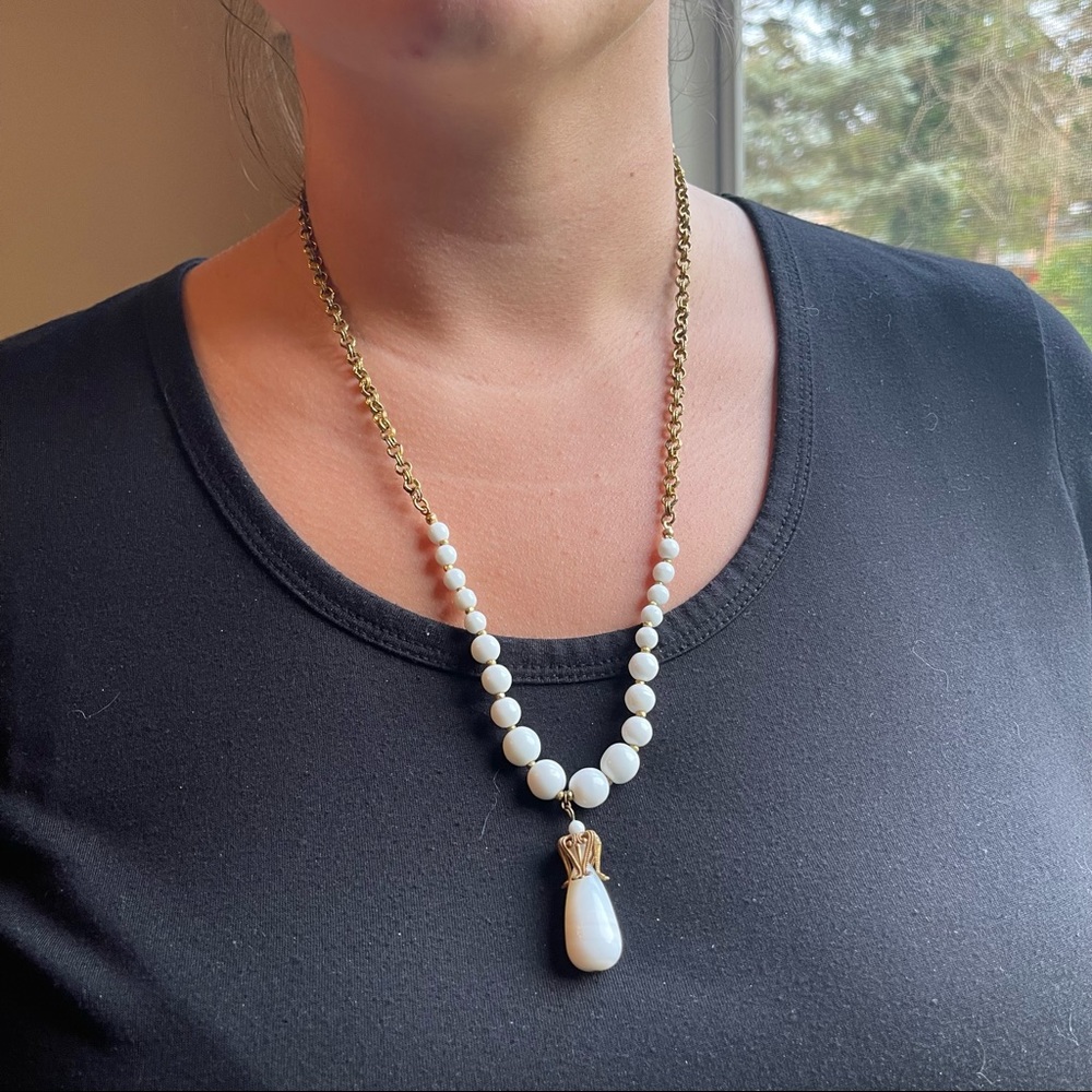 Vintage Miriam Haskell pendant. White beads and gold.